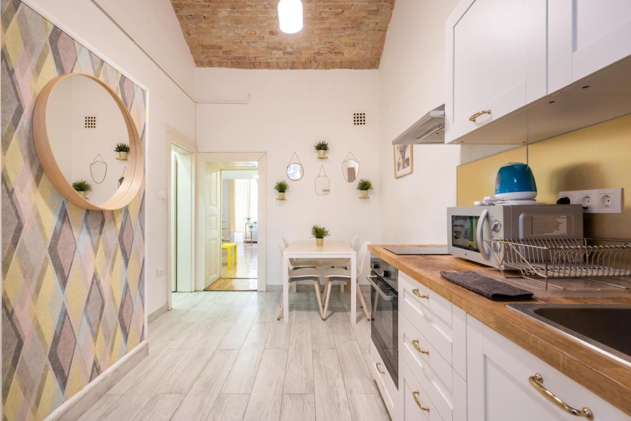 D20- Boutique Apartments, Best Location, By Bqa Budapest Eksteriør billede